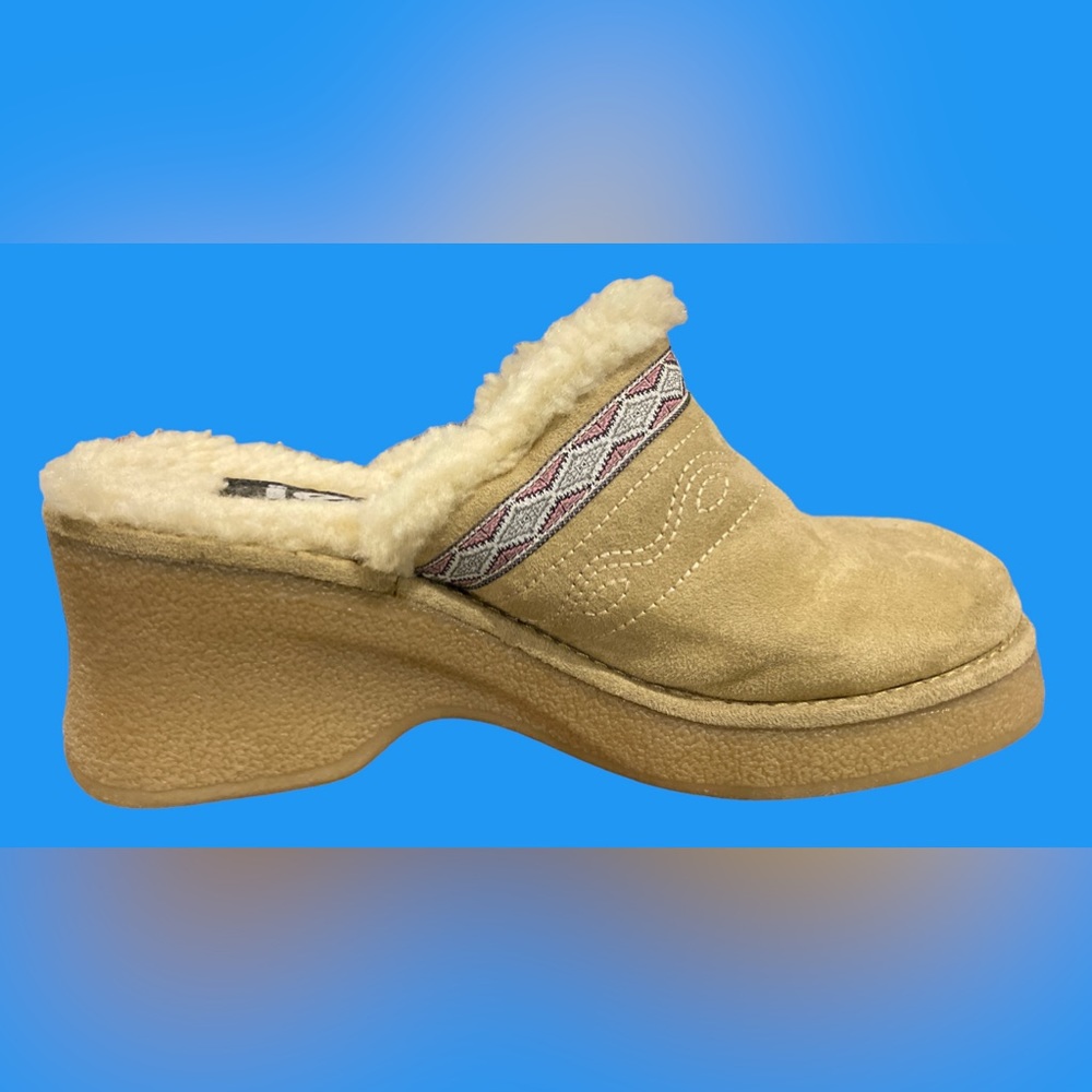 Sherpa lined clogs - Picture 3 of 4